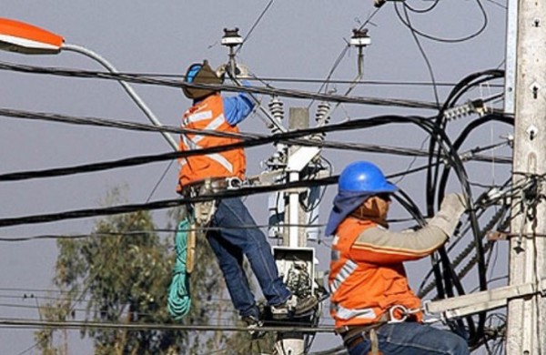 CORTE DE APELACIONES ORDENA MESA DE TRABAJO PARA RETIRO DE CABLES EN DESUSO | Abogados en Puerto Montt - Servicios y Asesorías Legales Puerto Montt